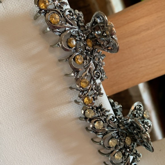 HOLIDAY HAIR WEAR, a better look at all - Picture 4 of 4